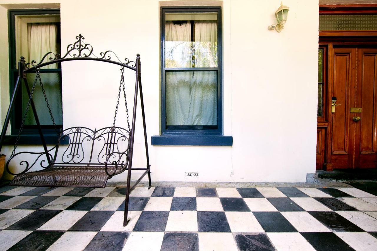 The Nunnery Accommodation Melbourne Exterior foto