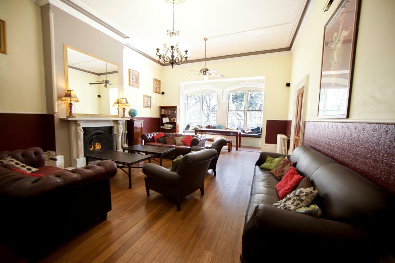 The Nunnery Accommodation Melbourne Exterior foto