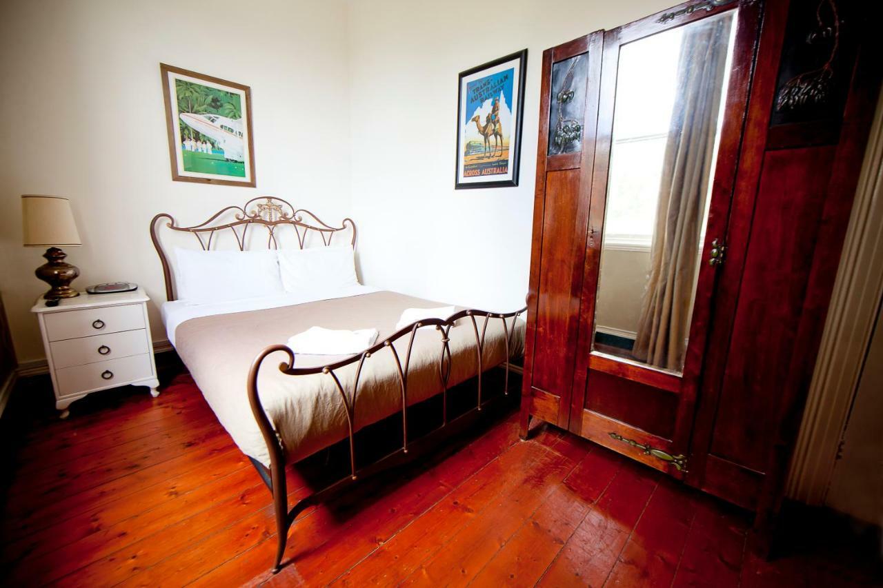 The Nunnery Accommodation Melbourne Exterior foto